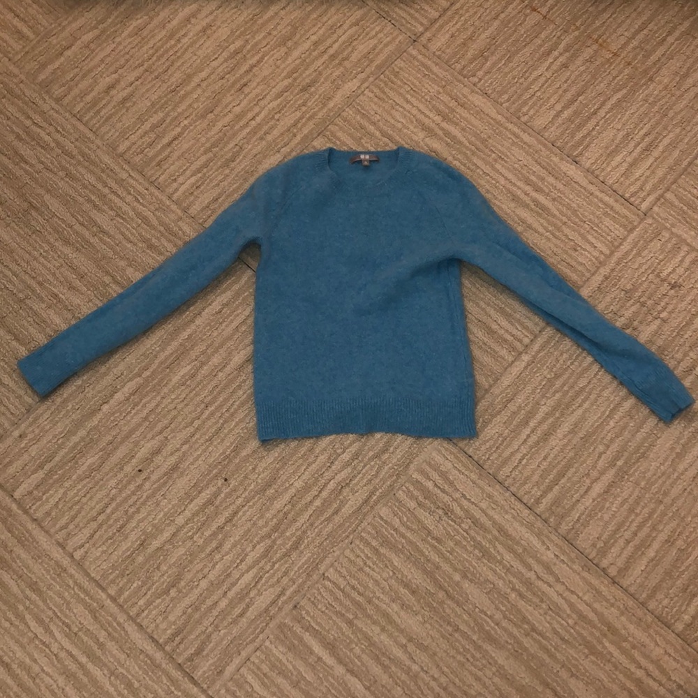 Light blue uniqlo sweater